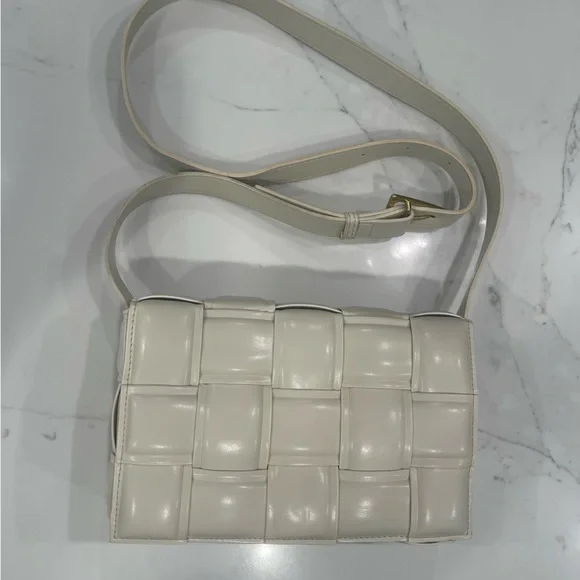 Amazon braided/woven cream crossbody purse - Picture 5 of 14